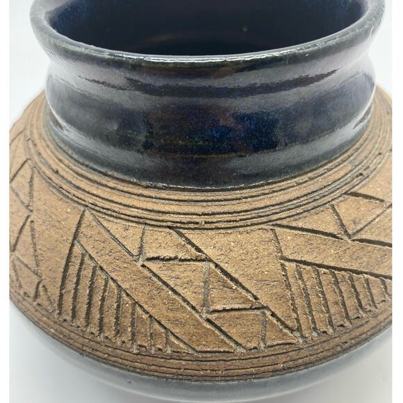 Vintage Mary‎ Tuttle  Southwestern Pottery Etched Design Stoneware signed - Picture 3 of 11